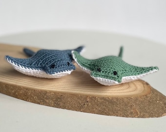 Crocheted ray