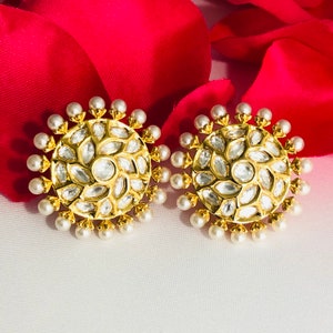 Kundan Studs/ Bridal Emerald Meenakari Kundan Studs/Green Kundan Meenakari Studs/Kundan Bridal Studs/Statement Kundan Studs/Sabyasachi Studs