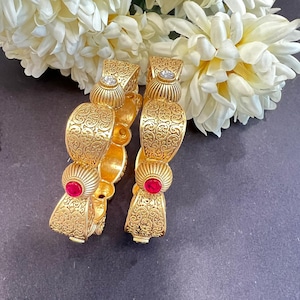 Handmade Golden Rajwadi Bangles/ Sabyasachi Inspired Bangles / Rajasthani Kundan Openable Bracelet Kada/ Bridal Ruby Kundan bracelet