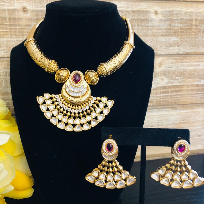 Kundan Hansli Necklace: Rajwadi Bridal Jadau, 22K Gold Finish - Etsy