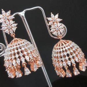 Bollywood CZ Jhumka / Cubic Zirconia Jhumka / CZ Jhumka Ohrringe / Brautjungfer Jhumka / Silberhochzeit Jhumka / Braut Jhumka / Party Ohrringe