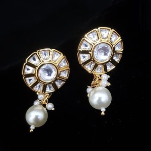 Kundan Pearl Drop Earrings/Designer Indian Earrings / Bridal Indian Jewelry / Sabyasachi Pearl Earrings /Traditional Kundan Earrings