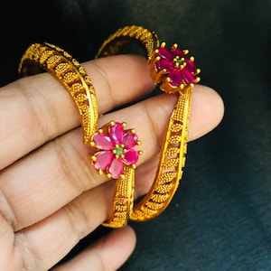 Golden Ruby Bangles/ Everyday Bangles/ Traditional Indian Bangles/ Temple Jewelry/ Kemp Stone Bangles/ Indian Wedding Bangles