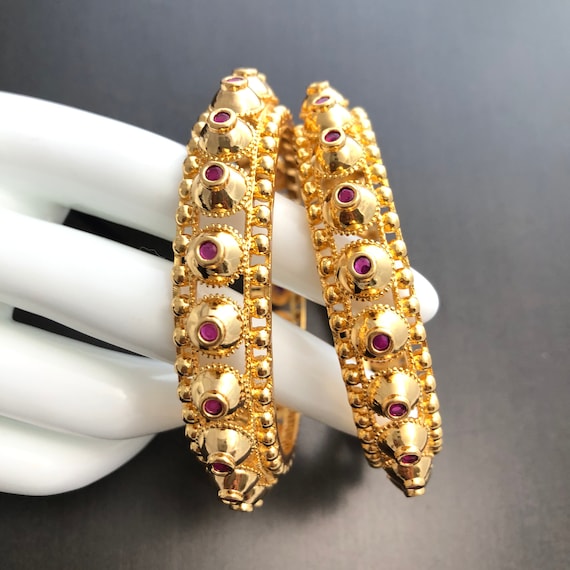 Gokhru bangles online best sale