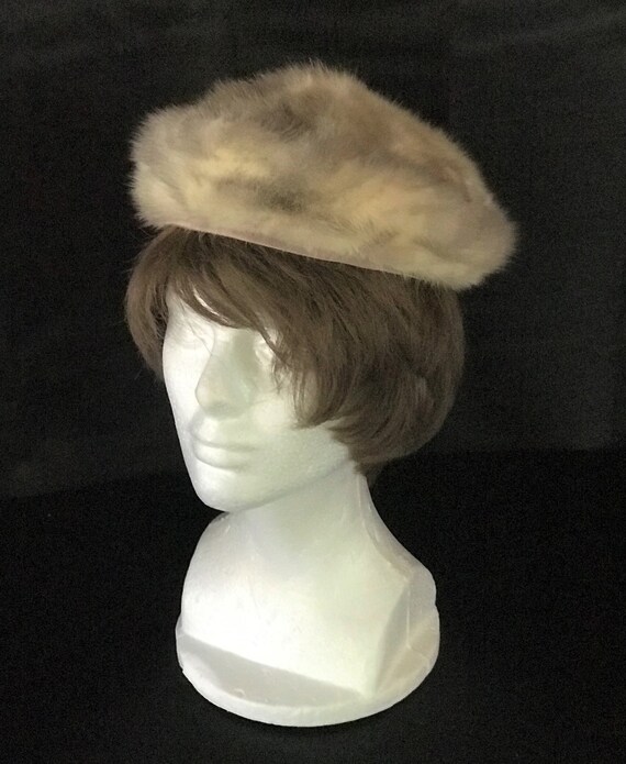 Elegant 1950's Vintage Mink Pillbox Hat 