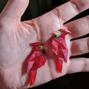 Handmade wire and Resin Geometric Cardinal Threader earrings