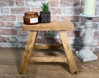 Rustic Elm Step Up Stool - 30cm Farm Stool Wooden Stool Milking Stool Step Stool Small Old Stool Wooden stool Antique Riser Rustic Stool