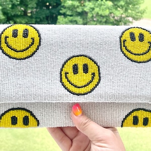 Smiley Face Beaded Clutch Purse / Seed Bead / Smile / 2022 / Black or White/ Summer Bags / Choose Your Color / Gifts for Her / Smile Face