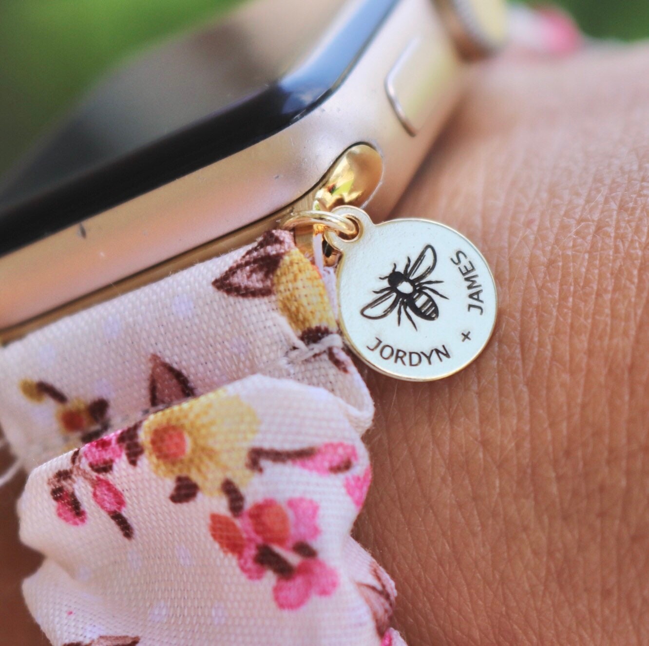 Scrunchie apple hotsell watch band 38mm