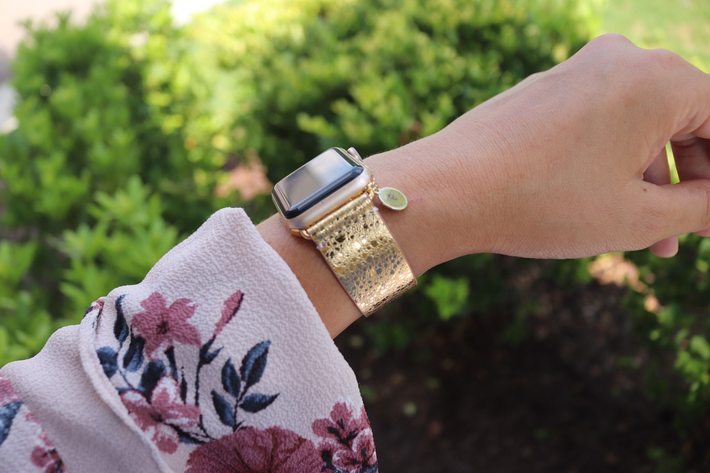 厚手レザー Apple Watch バンド / ゴールド シルバー メタリック