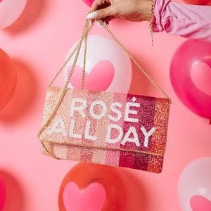 Bolso clutch con cuentas de rosa todo el día / Rayas rosas / Cierre a presión / Correa de hombro de cadena de oro / Cuentas de semillas / Regalo único / Rosado blanco