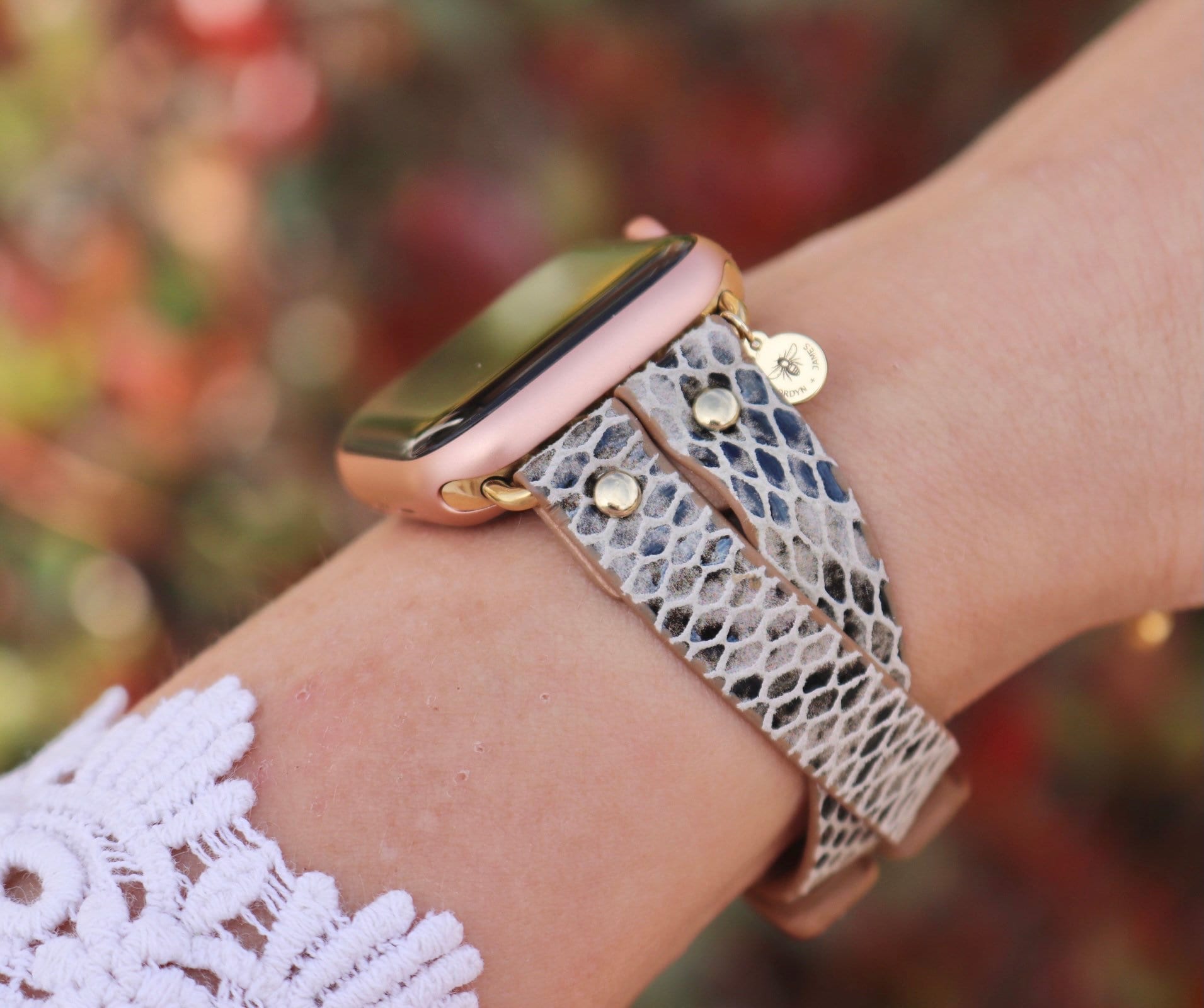 Snakeskin apple shop watch band 42mm
