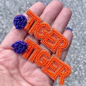Brincos Clemson LSU Tigers / Tigre / Conta de semente / Joias de dia de jogo / Espírito de equipe / Futebol do estado de Louisiana / Presentes para ela / Carta