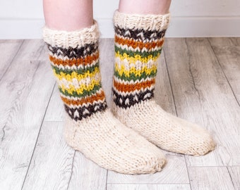 Hand-knitted Wool Socks, Warm socks, Handmade Woolen Socks, Knitted Socks, Natural wool artisan socks, Handcrafted Woolen White socks