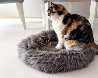 Genuine Sheepskin Pet Bed, Natural Wool Dog and Cat Bed – Eco-Friendly Comfort for Cats & Dogs – Sheepskin Rug For Pets