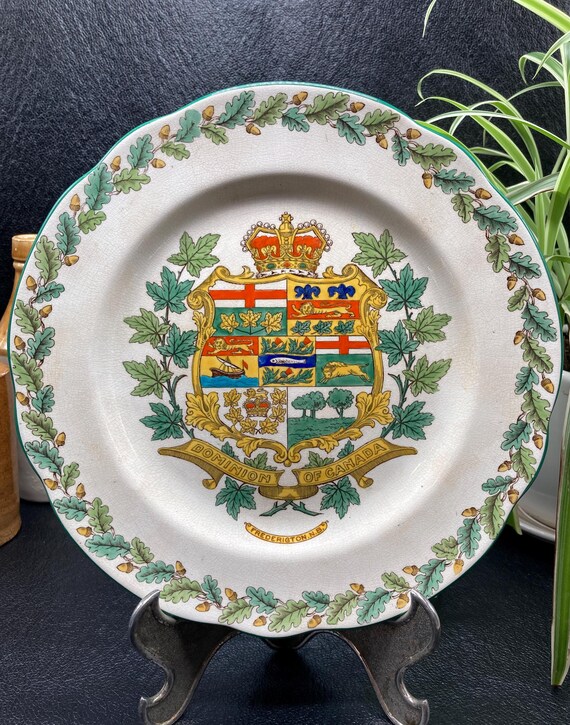 Antique Wedgewood Horticultural Plate 1800's (TRE) Antique Wedgewood Horticultural Plate 1800's (TRE)
