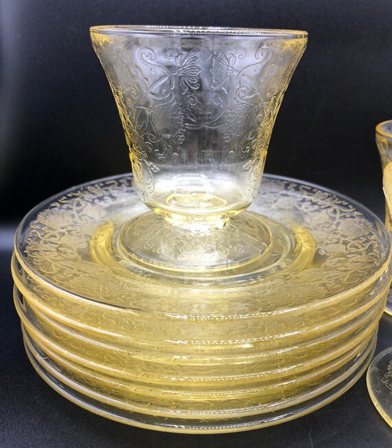 ONLY ONE Left-hazel Atlas, Yellow Florentine, Poppy Depression