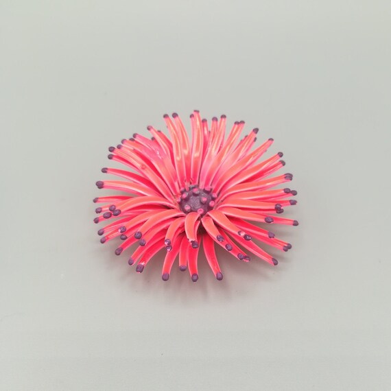 Vintage 70's Brooch "Flower Power" Bright Pink an… - image 5