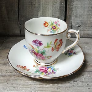 Vintage Roslyn &quot;Minuet&quot; Teacup & Saucer: Fine English Bone China, 1940s