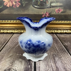 Mint Condition Antique Flow Blue Vase, Toothbrush Holder, WH Grindley, "Margot" Pattern