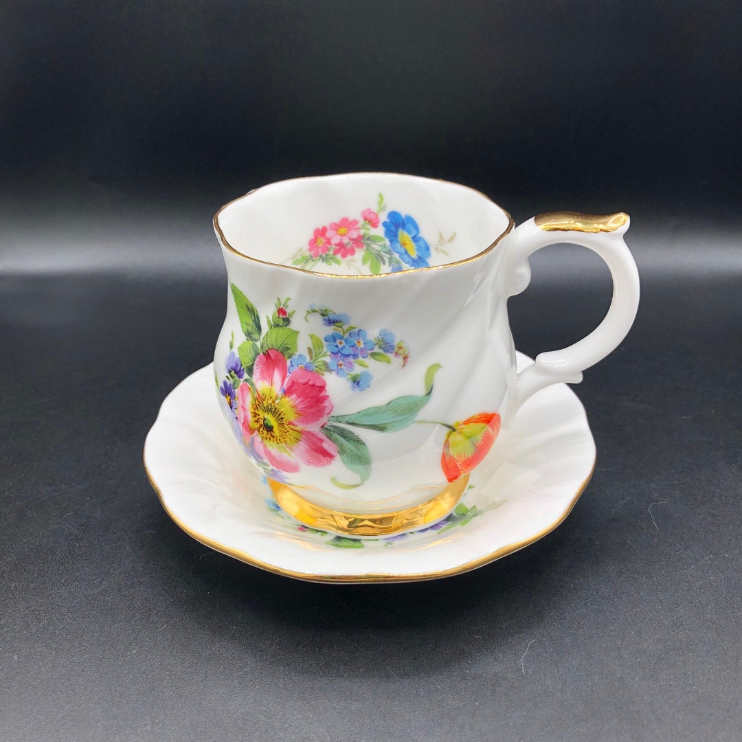 Vintage Queens Fine Bone China Coffee/teacup and Saucer, Beautiful