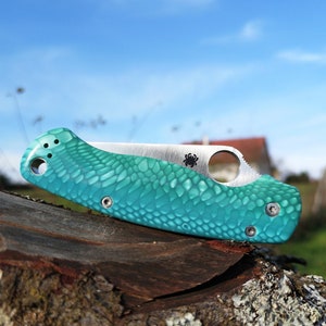 Scales for Spyderco Paramilitary 2 in JUMA (NO knife)
