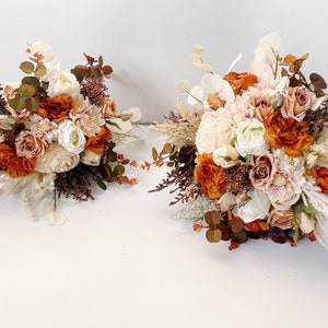 Bright Burnt Orange & Ivory White Fall Bouquet, Fall Wedding Bouquet for Bride or Bridesmaids, Fall Silk Flower Bouquet, Fall Rustic Bouquet