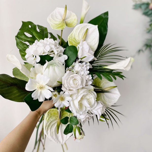 White & Green Tropical Forest Wedding Bouquet, Summer Bridal Bridesmaid Bouquet, Tropical Botanic Wedding, Rainforest Wedding,Protea Bouquet