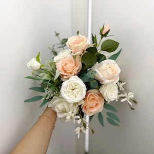 Pfirsich und weiße Hochzeitsblumen, Pfirsichrose-Hochzeitsstrauß, Pfirsichhochzeits-Seidenblume, Brautjungfer-Blumenstrauß Pfirsich, Frühlingsstrauß Pfirsich-Hochzeitsstrauß