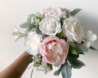 Bouquet da sposa di eucalipto rosa e tulipano bianco, bouquet da sposa  primaverile ed estivo, bouquet da sposa elegand, bouquet da damigella  d'onore tulipano -  Italia