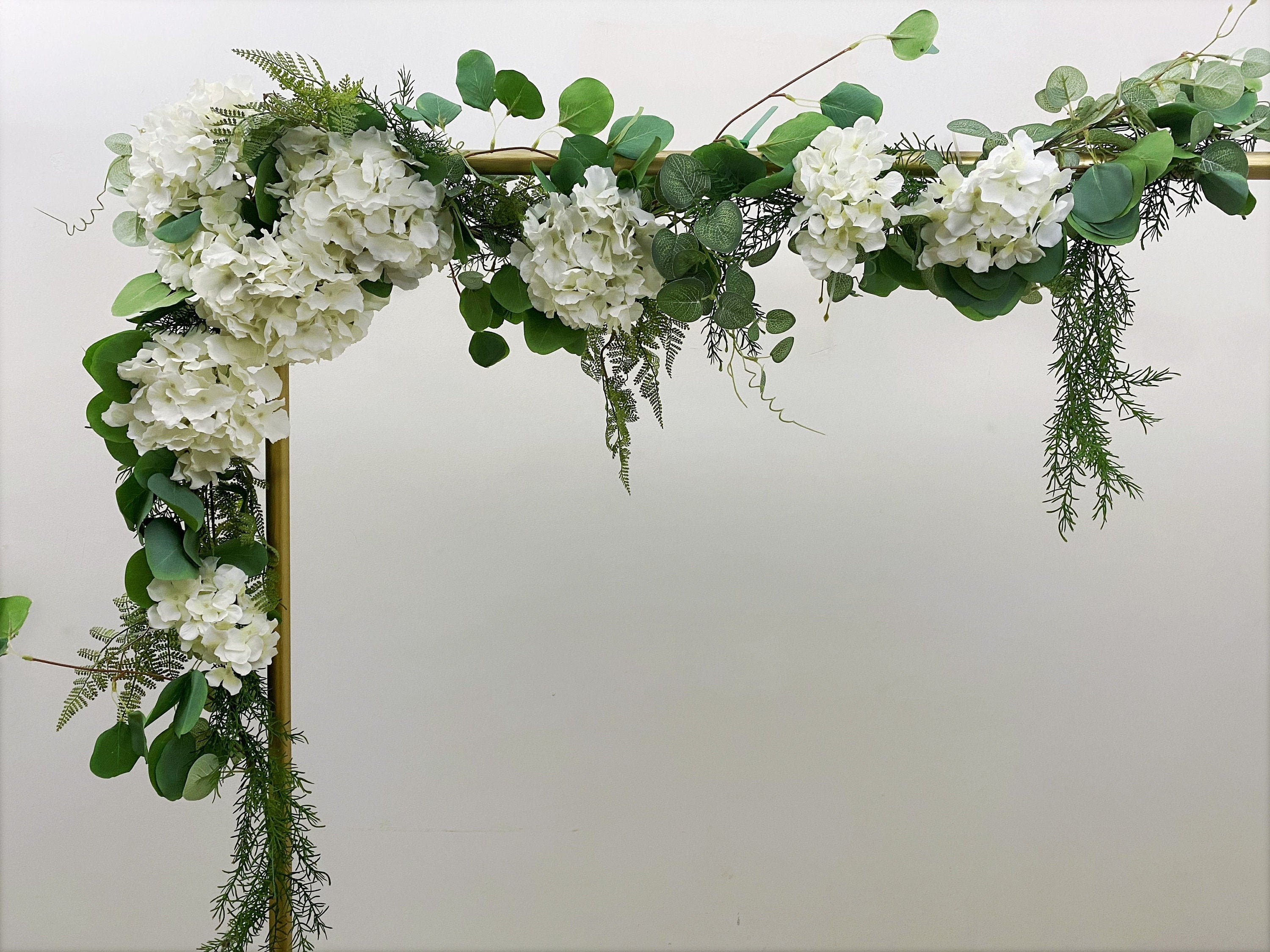Image of White hydrangea garland for sale in pinterest