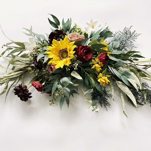 Yellow Sunflower & Brugundy Rose Swag, Sunflower Wedding Arch Decor, Farmhouse Sunflower Wall Decor, Rustic Fall Home Decor,Silk Flower Swag