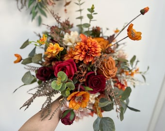 Ramo naranja quemado y burdeos, ramo de novia naranja quemado, flores de boda naranja quemada, ramo de flores de boda de otoño, flores artificiales