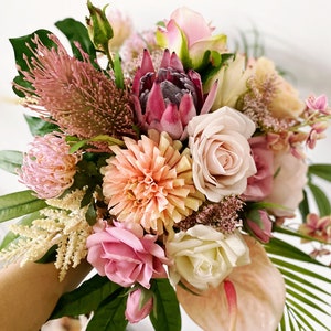 Blush Pink Hochzeit Bouquet, Tropischer Hochzeitsstrauß, Blush Rose Bouquet, Tropische rosa Blume, exotische Brautsträuße, hellrosa Blumensträuße