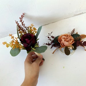 Boutonniere & Wrist Corsage with Fall Colors, Customized Wedding Boutonniere and Wrist Corsage, Burgundy Boutonniere