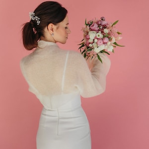 Boléro de mariage blanc, cardigan en mohair, veste de mariée, cape de mariée blanche, cache-cœur en mohair, veste de soie en mohair blanc, boléro en mohair blanc image 5