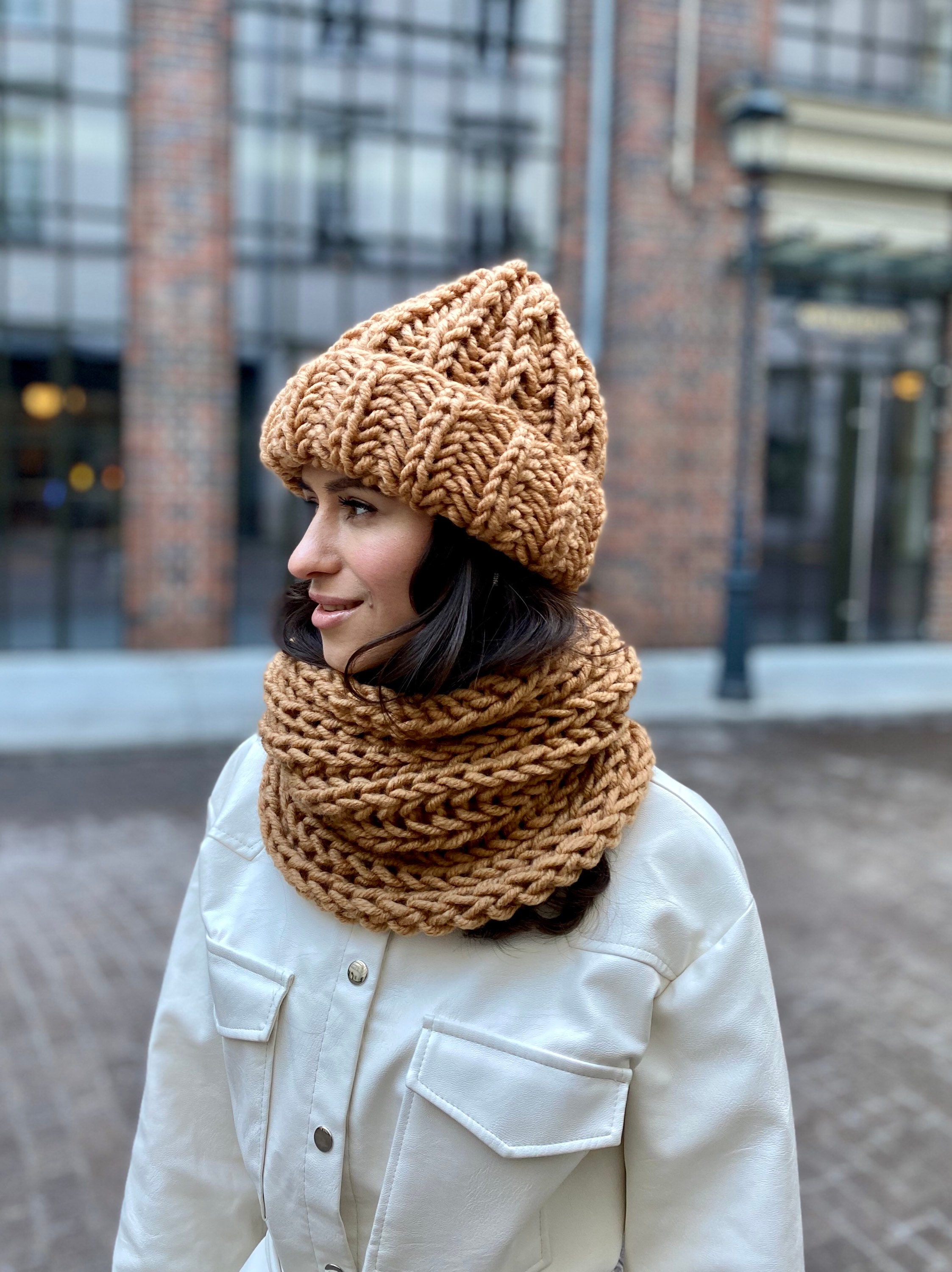 Women\'s Hats and Scarf Set Knit Wool Fleece Cap Infinity Scarfs Wrapables Winter Warm Knitted Infinity Scarf and Beanie Hat Set main image 3