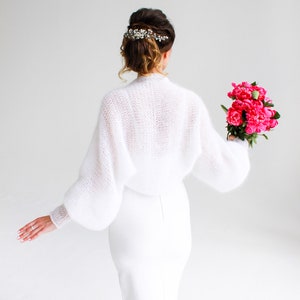 Boléro en mohair blanc Châle de mariée blanc Boléro en mohair blanc Cape de mariée blanche Veste de mariée Pull de mariée image 6