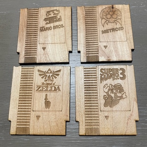 レトロゲーム NES カートリッジの木製コースター。