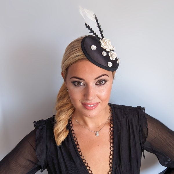 Black and White Flower Feather Fascinator, Small Wedding Hat, Races Hair Accessories