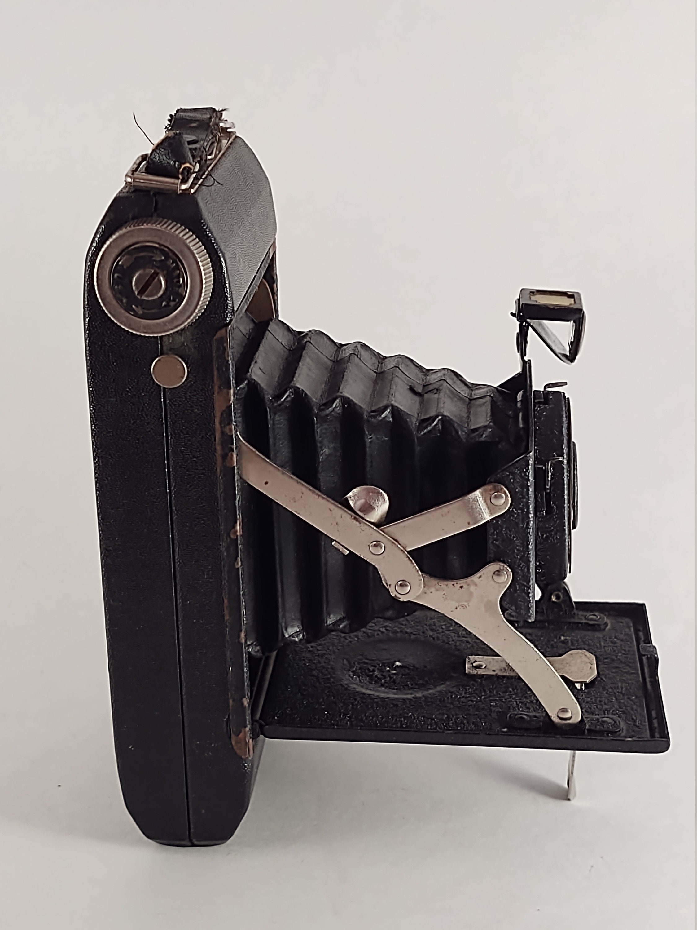 Rare Folding Metro Flash Camera From Metro Mfg., Union City New Jersey ...