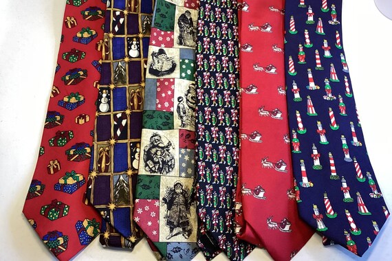 ugly christmas tie