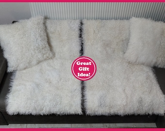 Set of 2 throws and 2 pillow cases of white Mongolian sheep