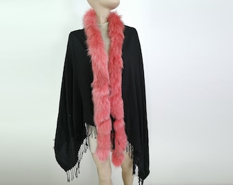 Black shawl with coral fox trim