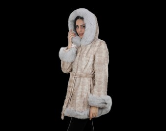 S / M / Hooded mink coat with belt