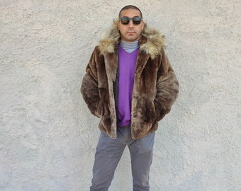 L / Hooded men coat beaver