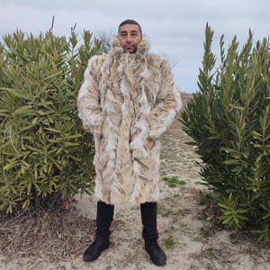 L-XL / Coyote men coat with big collar