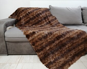 Brown mink fur throw / carpet