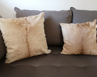 Two antilope pillow cases