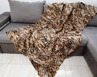 Animal print throw / carpet goat fur